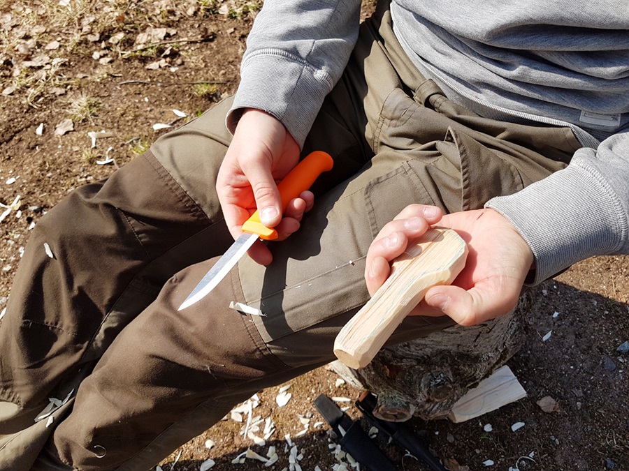 Familjebushcraft med Jonas Vildmark Bushcraftcenter